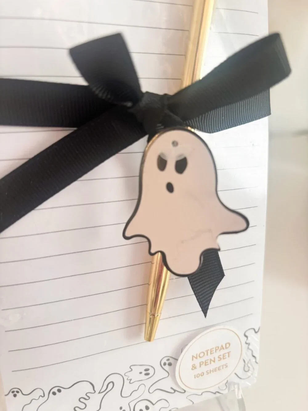 Ghost List Pan & Pen